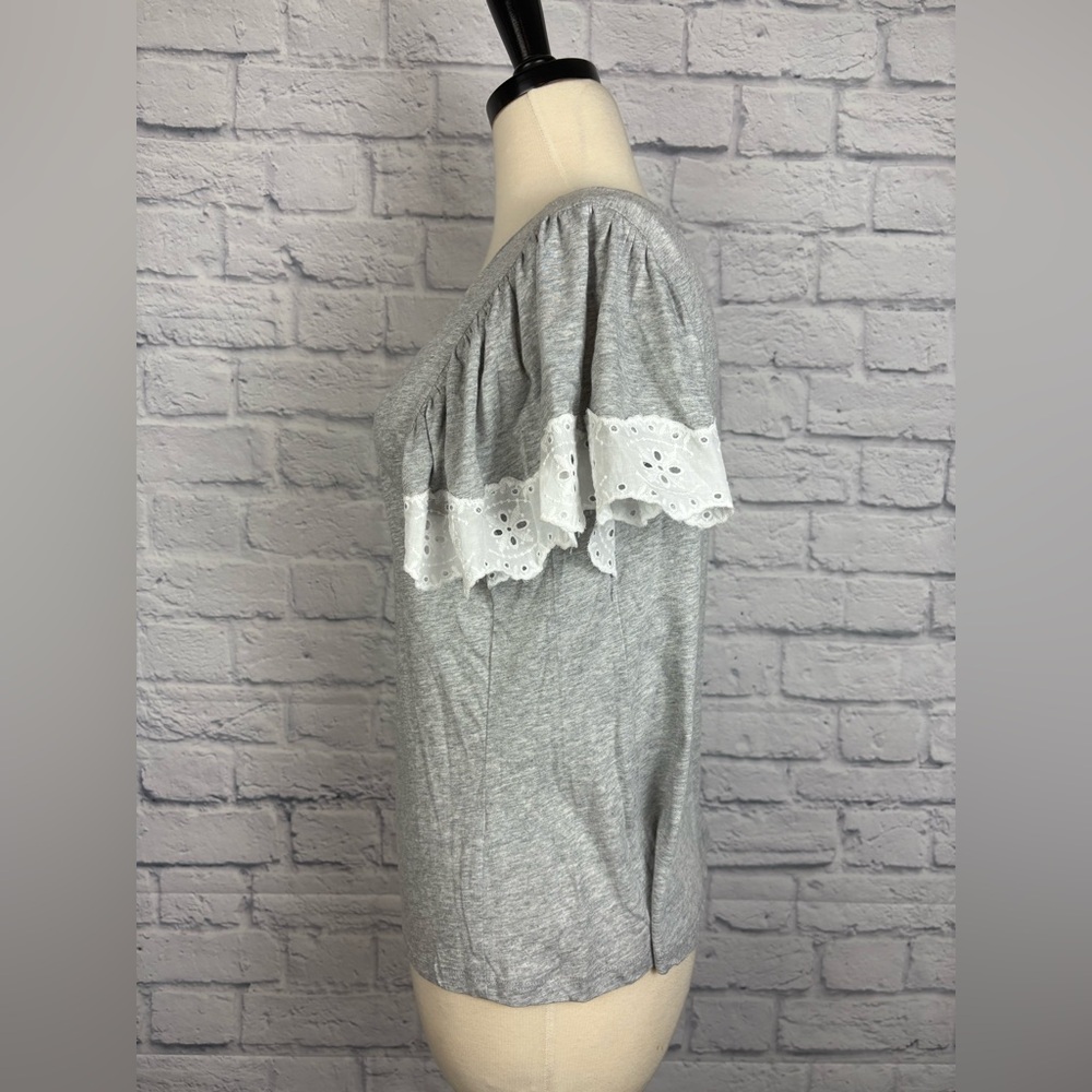 NWT T Tahari Crochet Flutter Sleeve Top size XS - Picture 4 of 8